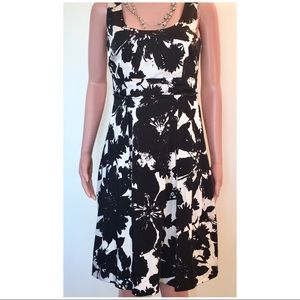 Ann Taylor Cocktail Dress (Size 6)